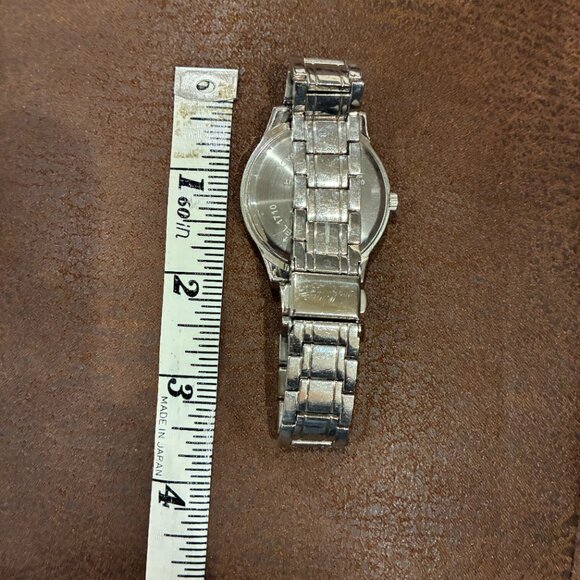 Folio Stainless Steel Cubic Zirconia Surronding Face Elegant Watch - Picture 16 of 16